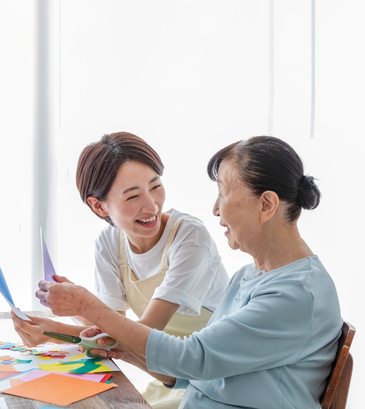 職員と利用者様イメージ