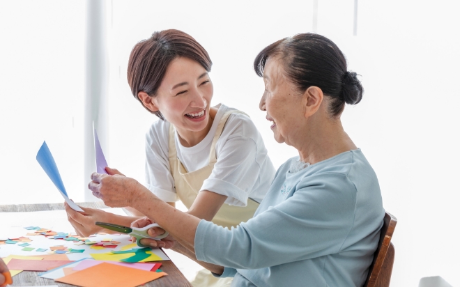 職員と利用者様イメージ